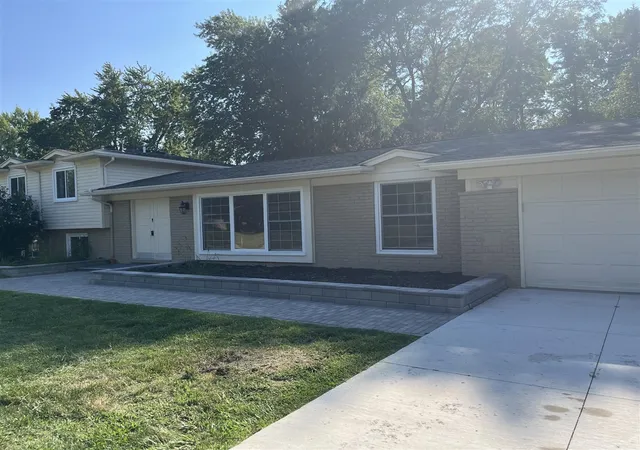 Photo 3 of Single family home for sale at 7096 Riverstone Rd, West Bloomfield, MI 48322 | MLS# 70550649 | Listing updated on 2026-09-09