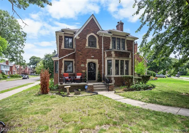 2nd image of 20096 Shrewsbury Rd, Detroit, MI 48221 1362 | MLS# 61007510