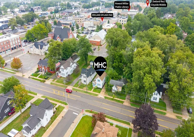 Photo 2 of Single family home for sale at 33 S State St, Zeeland, MI 49464 | MLS# 70555257 | Listing updated on 2026-09-15