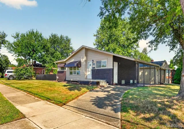 Photo 2 of Single family home for sale at 33618 Warren Rd, Westland, MI 48185 2749 | MLS# 61024738 | Listing updated on 2026-08-27