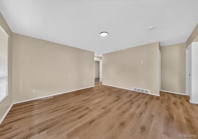 Photo 4 of Single family home for sale at 33618 Warren Rd, Westland, MI 48185 2749 | MLS# 61024738 | Listing updated on 2026-08-27