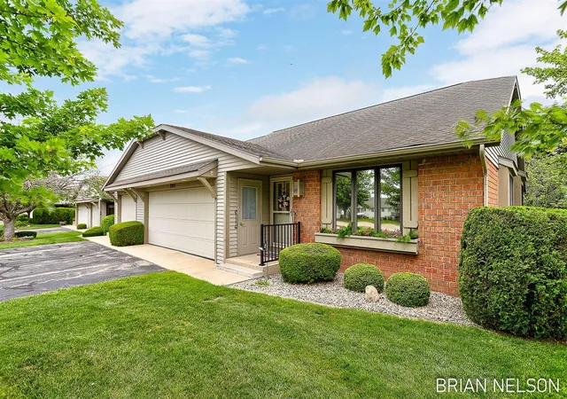 Homes for sale in Zeeland, MI | 205 Parkside Dr, Zeeland, MI 49464 | MLS# 70540123