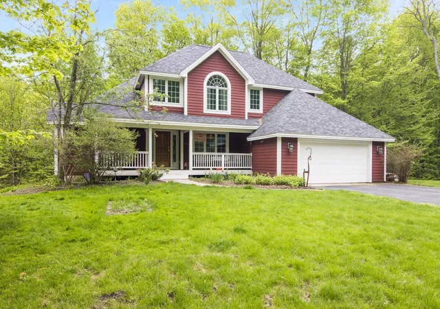 29th image of 6261 S Westwood Pkwy, Suttons Bay, MI 49682 | MLS# 80071636