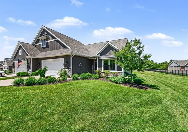 Homes for sale in Grand Rapids, MI | 6549 Creekside View Dr, Grand Rapids, MI 49508 | MLS# 70535500
