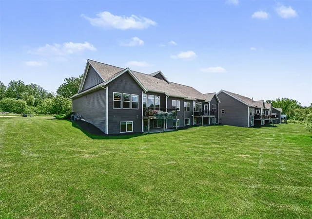 Homes for sale in Grand Rapids, MI | 6549 Creekside View Dr, Grand Rapids, MI 49508 | MLS# 70535500