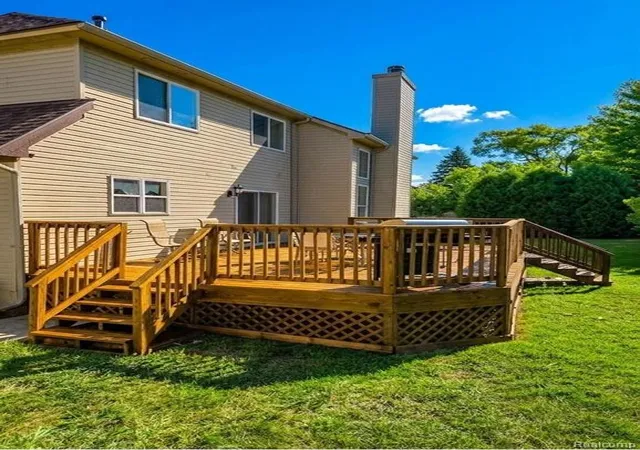 3rd image of 7157 Westminster Cir, Grand Blanc, MI 48439 | MLS# 61012654