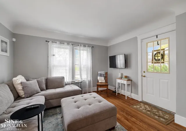Homes for sale in Grosse Pointe, MI | 451 Saint Clair Ave, Grosse Pointe, MI 48230 | MLS# 50209398