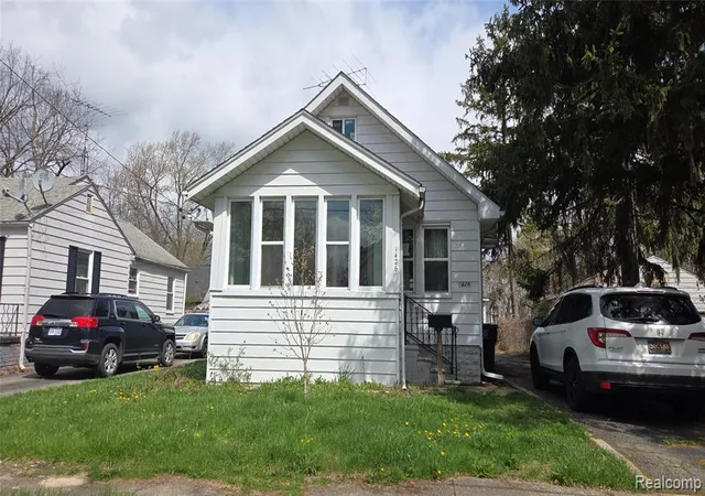Homes for sale in Flint, MI | 1426 Lincoln Ave, Flint, MI 48507 | MLS# 60994215