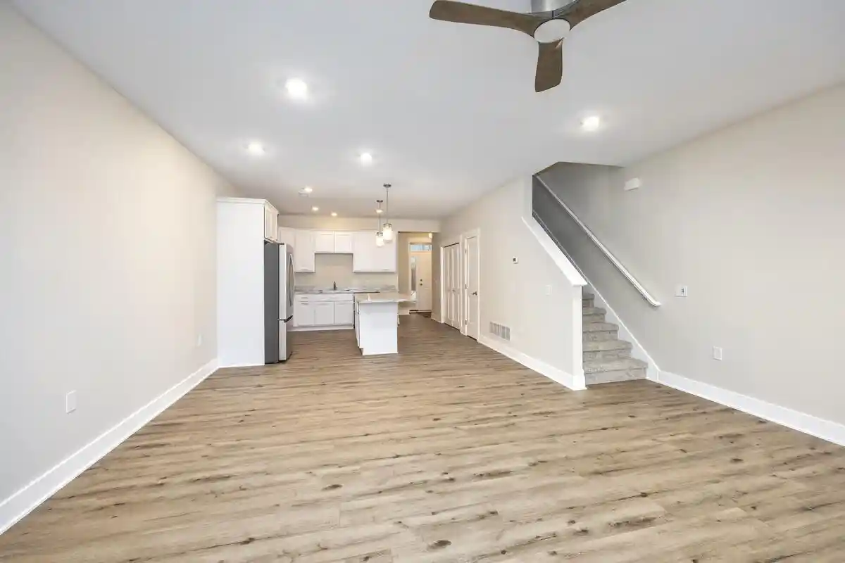 Listing Photo 5 - Condo for sale in building located at 2221 Watertown Wy, Grand Rapids, MI 49505