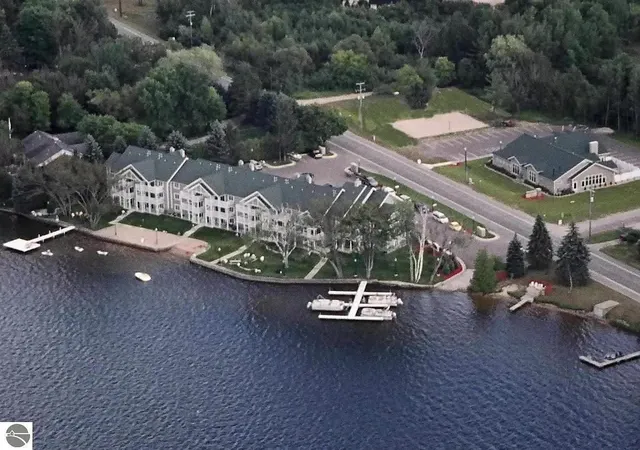 2nd image of 1246 Sunnyside Dr, Cadillac, MI 49601 | MLS# 80072664