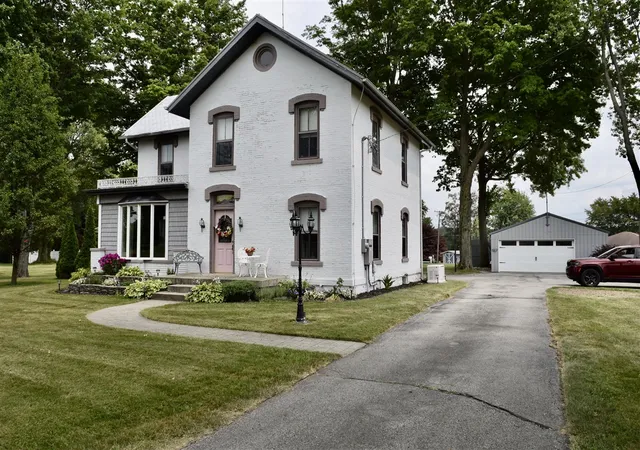 1st image of 231 S Fremont Rd, Coldwater, MI 49036 | MLS# 70549710