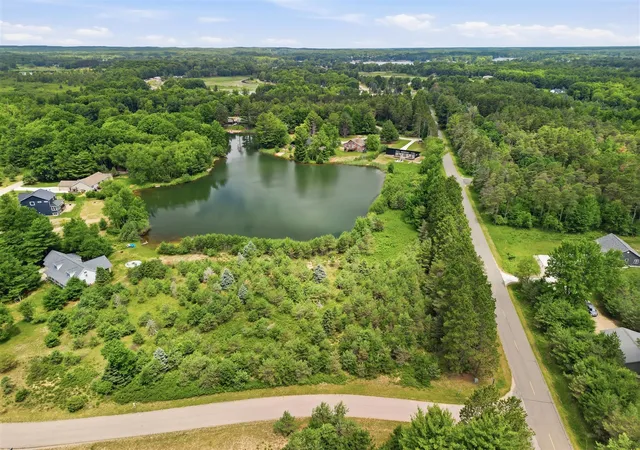 Homes for sale in Stanwood, MI | 6152 Kilkenny Dr, Stanwood, MI 49346 | MLS# 70542945