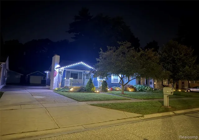 23rd image of 3341 Pine Grove Ave, Port Huron, MI 48060 | MLS# 61019802