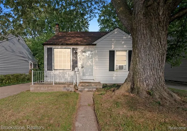 Homes for sale in Dearborn Heights, MI | 5689 Cornell St, Dearborn Heights, MI 48125 | MLS# 60977258