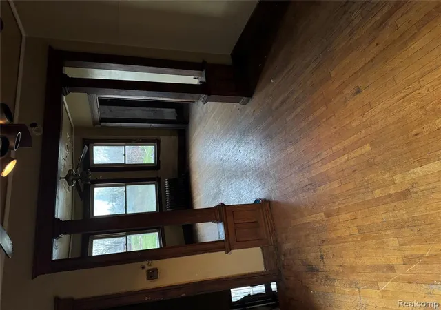 2nd image of 2954 E Harding St, Detroit, MI 48214 2108 | MLS# 60979900