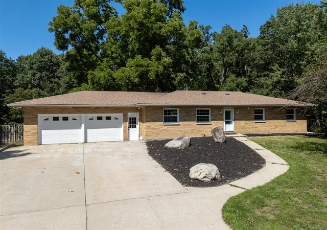 Photo 1 of Single family home for sale at 10696 W L Ave, Kalamazoo, MI 49009 | MLS# 70554435 | Listing updated on 2026-09-18