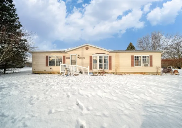Homes for sale in Brooklyn, MI | 224 Ambler Dr, Brooklyn, MI 49230 | MLS# 70508540