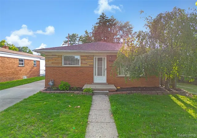 Homes for sale in Dearborn Heights, MI | 5965 N Lafayette St, Dearborn Heights, MI 48127 | MLS# 61009189