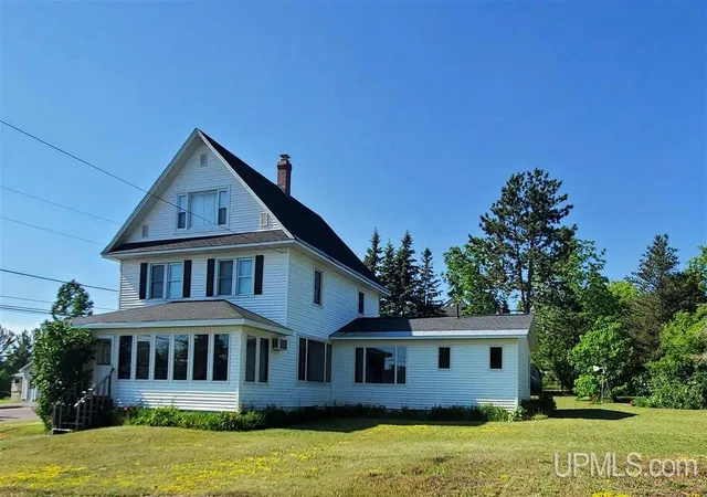 Homes for sale in Hancock, MI | 1249 Cedar St, Hancock, MI 49930 | MLS# 50214170