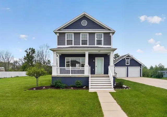 Homes for sale in Charlotte, MI | 447 Oakwood Dr, Charlotte, MI 48813 | MLS# 70541829