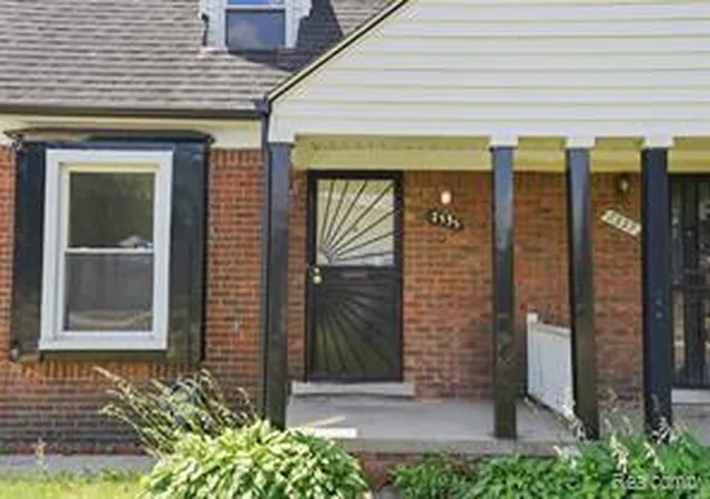 Photo 3 of House for sale at 7335 Curtis St, Detroit, MI 48221 2632 | MLS# 61009701 | Listing updated on 2026-09-30