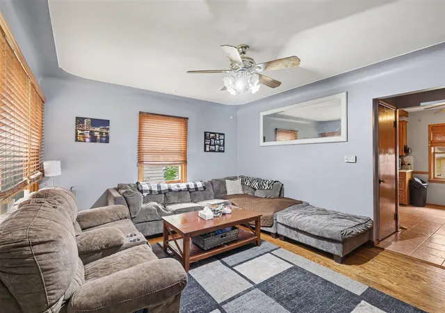 Photo 4 of Sale Pending at 2121 Collingwood Ave, Wyoming, MI 49519 | MLS# 70552396 | Listing updated on 2026-08-20