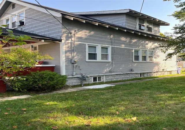 3rd image of 1420 Se Marshall Ave, Grand Rapids, MI 49507 | MLS# 70495798
