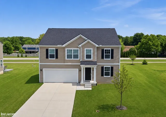 Photo 2 of Single family home for sale at 54470 Heron Cir, Chesterfield, MI 48047 | MLS# 50220172 | Listing updated on 2026-08-28