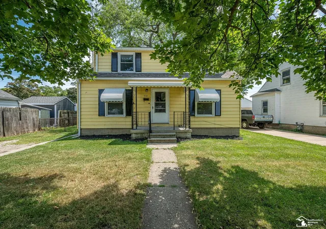 Homes for sale in Monroe, MI | 713 Roeder St, Monroe, MI 48161 | MLS# 50211676