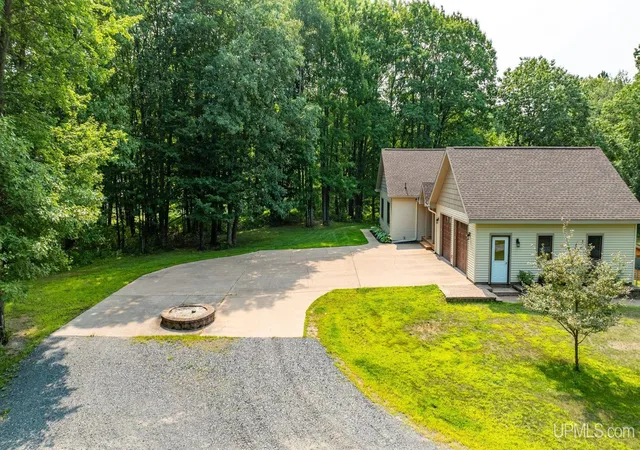 Photo 3 of Single family home for sale at 13293 Selkey Rd, Baraga, MI 49908 | MLS# 50218739 | Listing updated on 2026-08-25