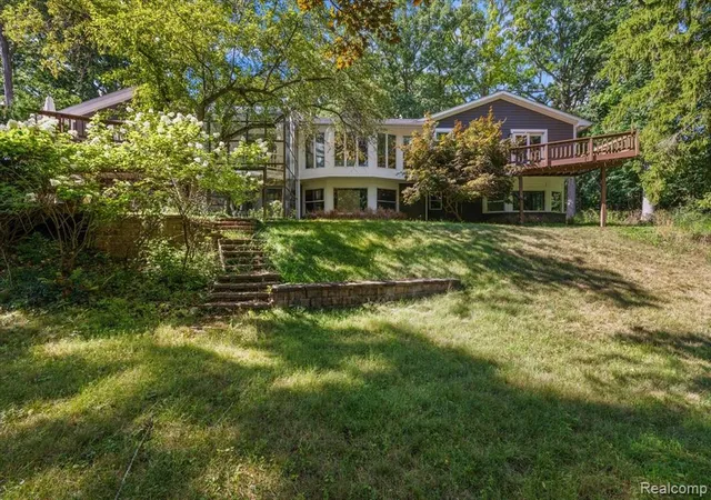21st image of 1663 Standish Ct, Bloomfield Hills, MI 48302 1347 | MLS# 61024089