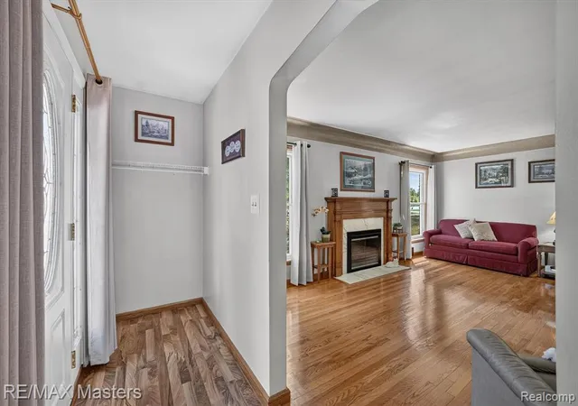 Photo 4 of Sale Pending at 2935 N Monroe St, Monroe, MI 48162 | MLS# 61025812 | Listing updated on 2026-09-09