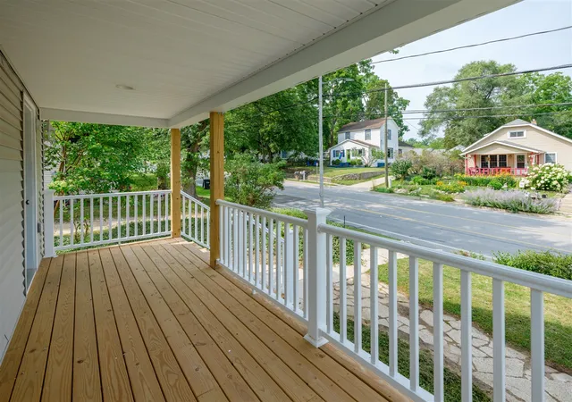 Photo 3 of Sale Pending at 3707 S Burdick St, Kalamazoo, MI 49001 | MLS# 70552938 | Listing updated on 2026-08-24