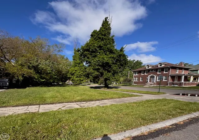 Photo 2 of Land for sale at 395 Chalmers St, Detroit, MI 48215 | MLS# 50175944 | Listing updated on 2026-08-24