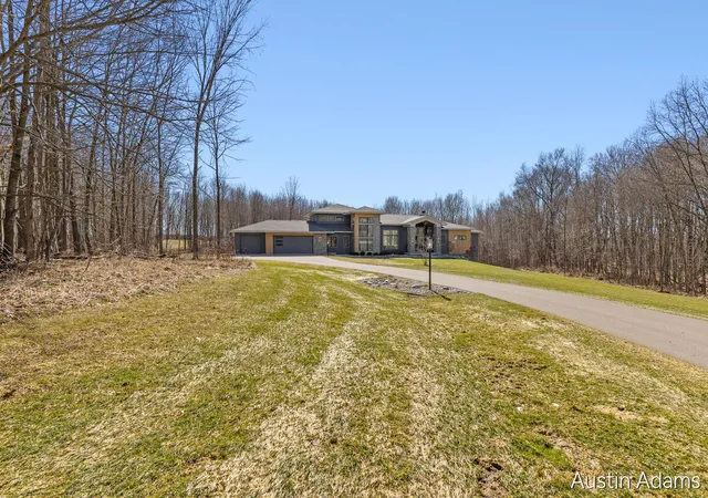 3rd image of 6880 Kilmer Dr, Grand Rapids, MI 49512 | MLS# 70518555
