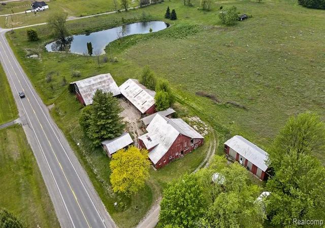 Homes for sale in Goodrich, MI | 8103 Baldwin Rd, Goodrich, MI 48438 | MLS# 60994164
