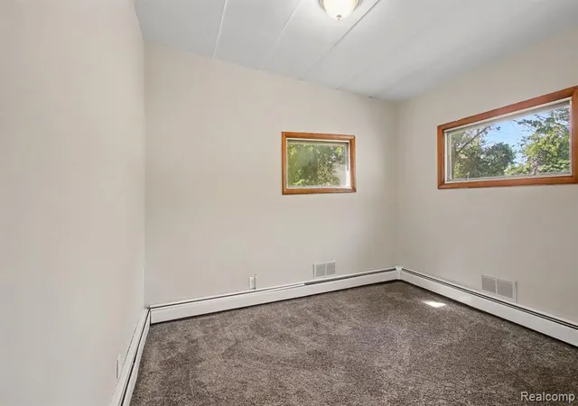 4th image of 7800 W Sharpe Rd, Fowlerville, MI 48836 | MLS# 61017919