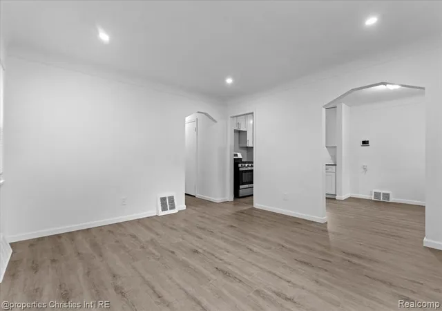 Photo 5 of Single family home for sale at 15867 Leona Dr, Redford, MI 48239 | MLS# 61020342 | Listing updated on 2026-08-13