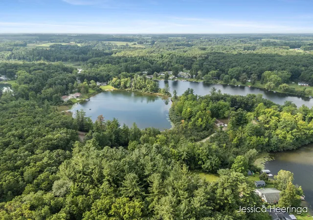 33rd image of 13900 Weeks Dr, Greenville, MI 48838 | MLS# 70553879