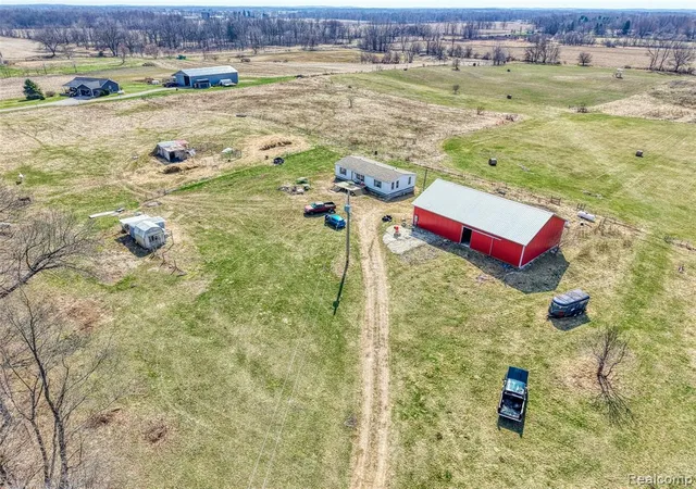 2nd image of 12459 Earl Rd, Stockbridge, MI 49285 | MLS# 60988019