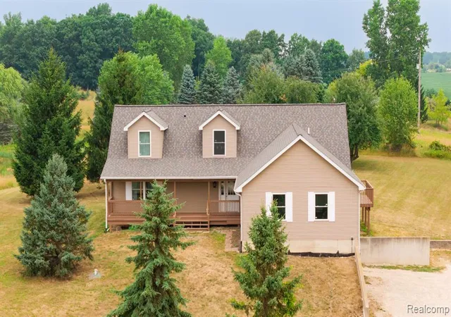 Photo 1 of Single family home for sale at 5795 E Centerline Rd, Saint Johns, MI 48879 | MLS# 61015161 | Listing updated on 2026-08-25