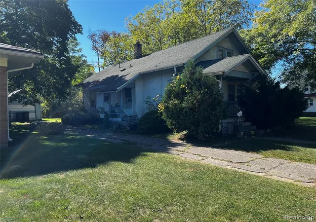 Photo 1 of Single family home for sale at 1315 Welch Blvd, Flint, MI 48504 | MLS# 60940547 | Listing updated on 2026-06-30