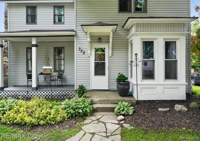 Photo 2 of Single Family Residence at 352 Meribah, Highland, MI 48356 | MLS# 61006564 |  | Sold on 2026-08-07