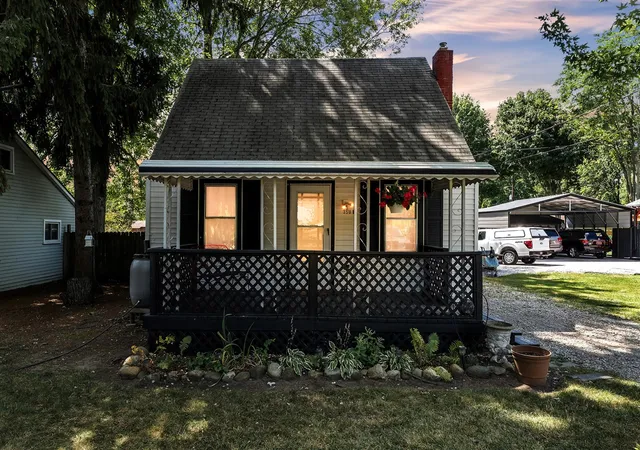 Photo 2 of Single family home for sale at 350 E Clark Rd, Ypsilanti, MI 48198 | MLS# 70549194 | Listing updated on 2026-09-01