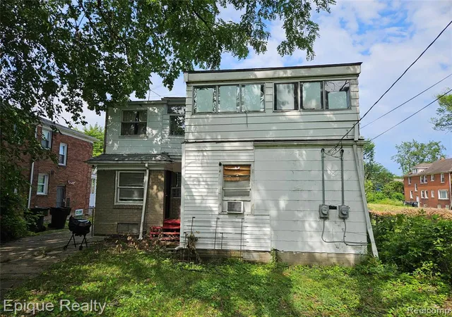 Photo 3 of Multi family home for sale at 4645 Chatsworth St, Detroit, MI 48224 3573 | MLS# 61010190 | Listing updated on 2026-09-10