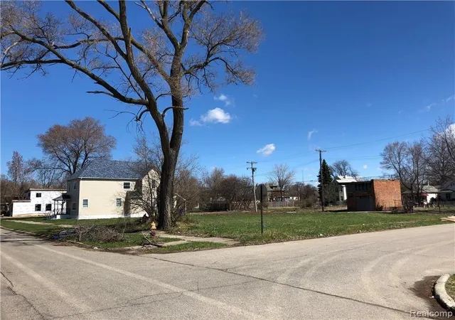 Photo 3 of Sale Pending at 2802 12 Harrison, Detroit, MI 48216 | MLS# 21593503 | Listing updated on 2026-06-19