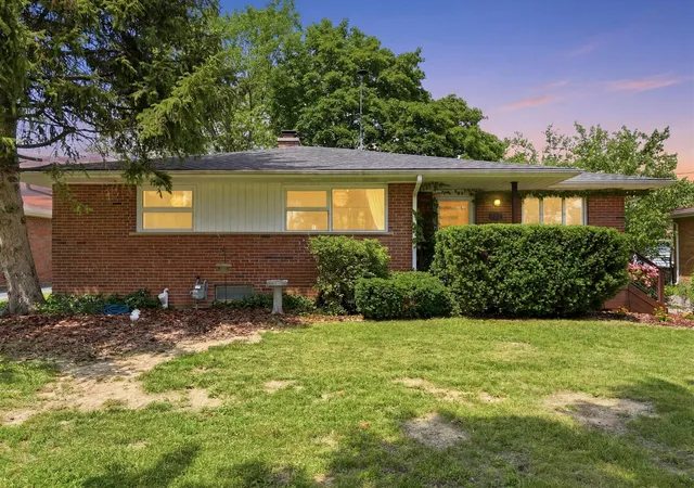 Homes for sale in Ann Arbor, MI | 1712 Sanford Pl, Ann Arbor, MI 48103 | MLS# 70543548