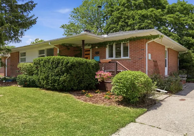 Homes for sale in Ann Arbor, MI | 1712 Sanford Pl, Ann Arbor, MI 48103 | MLS# 70543548