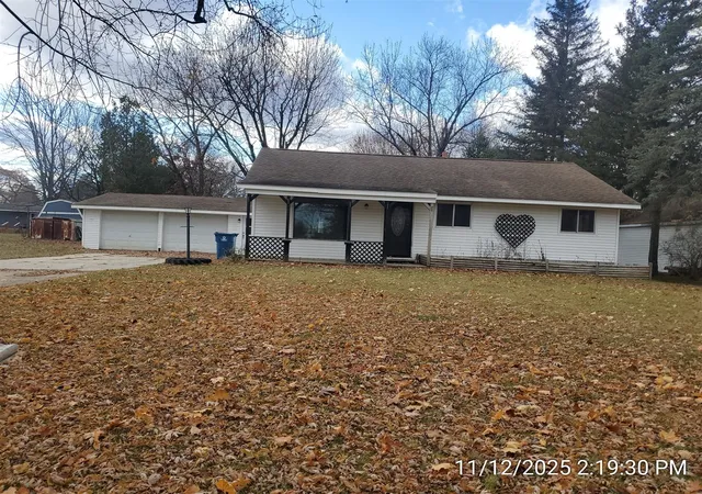 Homes for sale in Evart, MI | 825 N River St, Evart, MI 49631 | MLS# 70531334