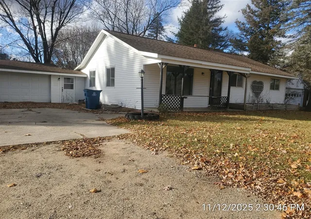 Homes for sale in Evart, MI | 825 N River St, Evart, MI 49631 | MLS# 70531334